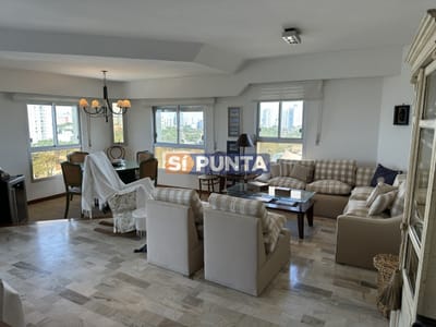 APARTAMENTO EN PUNTA DEL ESTE, FRENTE PUNTA SHOPPING, 3 DORMITORIOS