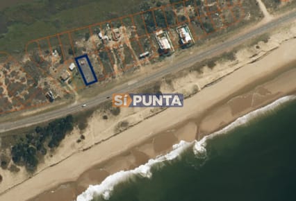 Terreno en Primera Linea con Vista al Mar en Santa Monica