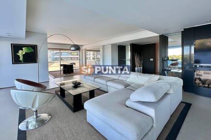 Apartamento de 6 dormitorios en venta Brava