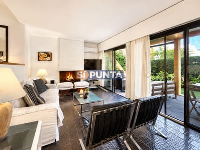 Oportunidad en Venta! Apartamento con alma de casa, 3 Dormitorios, Parrillero y Estufa, en zona Península Punta del Este