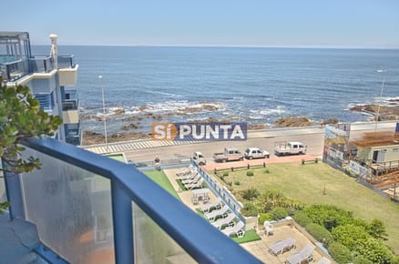 Apartamento en venta Punta del Este, 2 dormitorios y parrillero propio