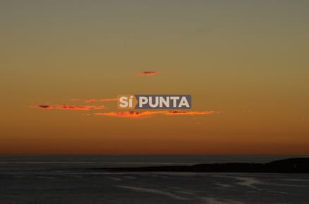 Apartamento en Playa Mansa 3 dormitorios alquiler