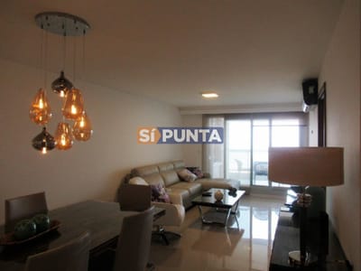 Playa Brava apartamento a la venta y alquiler