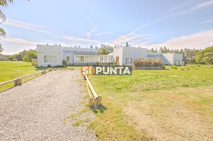 Chacra en La Barra con 6 dormitorios en venta