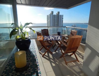 Apartamento con vista al mar