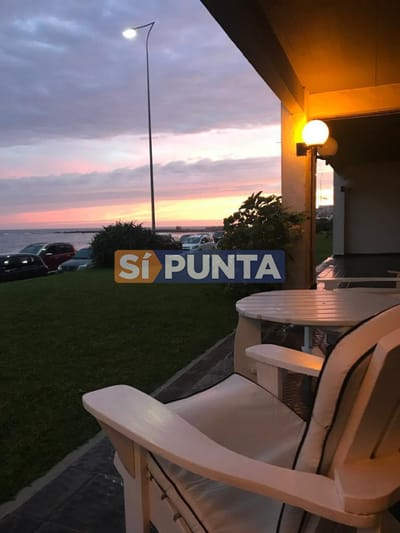 Apartamento en Peninsula frente a la rambla brava