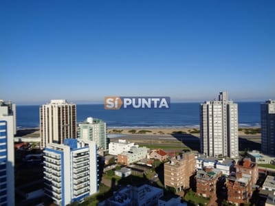 PENT HOUSE EN TORRE DE CATEGORÍA