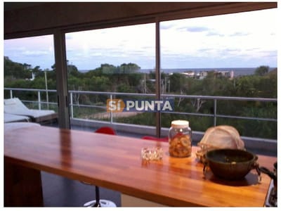 Casa en Altos de Punta Piedra con vista al mar