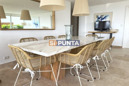 Apartamento en Puerto 4 dormitorios alquiler