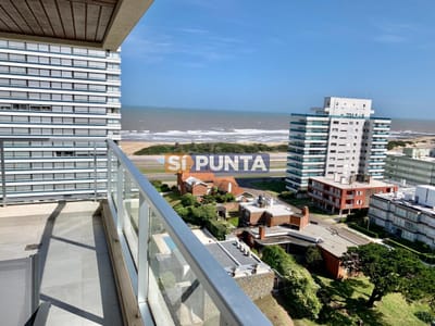Apartamento en Brava, 2 dormitorios en alquiler anual