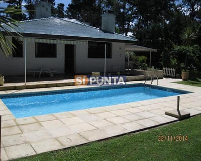 Muy linda casa en Pinares