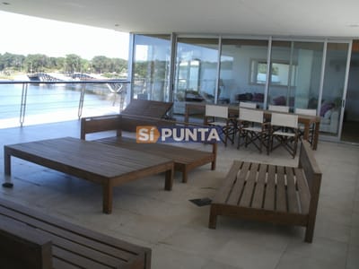 ALQUILER DEPARTAMENTO APARTAMENTO LA BARRA 4 SUITE PARRILLERO