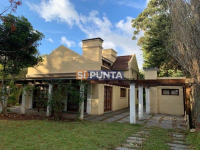 Casa en alquiler, 4 dormitorios, Rincón del Indio