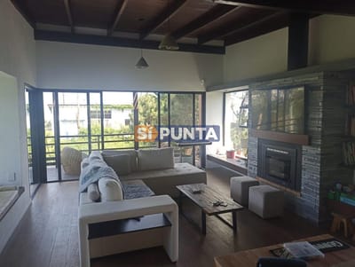 Casa en venta con piscina en La Barra