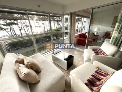 Apartamento en Venta primera Linea Mansa
