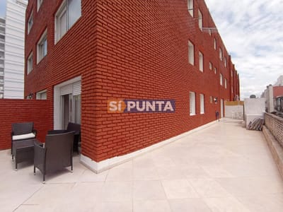Apartamento con Ubicación Única, Punta del Este
