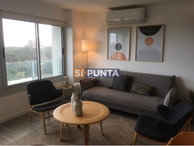 PUNTA DEL ESTE APARTAMENTO DE 2 DORMITORIOS CON VISTA EDIFICIO CON SERVICIOS