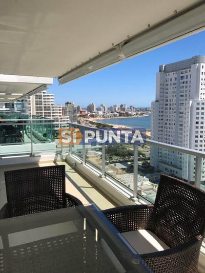 enta de Excelente Apartamento de 3 Dormitorios con Vista al Mar, Playa Mansa, Punta del Este