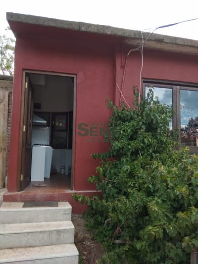 Alquiler de apartamento en barrio cantegril, monoambiente, baño, patio..