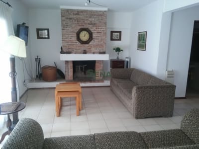 Venta Casa Lausana, 3 Dormitorios, 2 Baños Muy Linda, Buen Terreno.