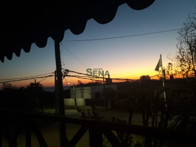 Venta de casa en las Flores, 2 dormitorio, baño, lindo lugar.