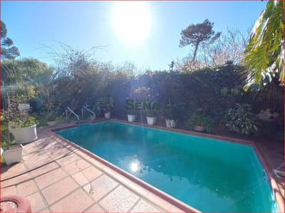 Venta de casa en Pinares, 6 dormitorios, 5 baños, piscina, buen terreno, cerca del mar.