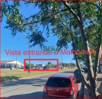 Venta De Terreno En La Entrada A Maldonado, 1.660m2 Esquina Zona Comercial.