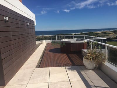 Venta de amplisimo penthouse, en 2 plantas,  en la Brava con todas las comidades, un lujo, más  Loft de 90 m2 de uso exclusivo.