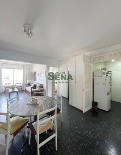 Venta de apartamento en la Peninsula, 1 dormitorio, baño, con vista.