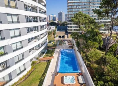 Venta de apart- la Brava, 3 dormitorios, 2 baños,  con todas las amenities.