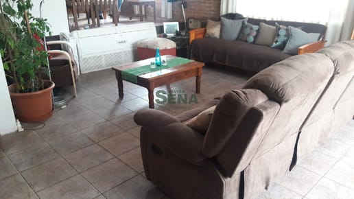 Lausana, 3 Dormitorios , 3 baños y muy buen terreno