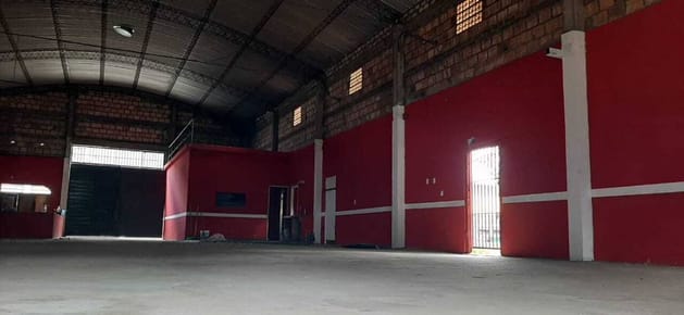 En venta Tinglado / Deposito sobre Acceso sur