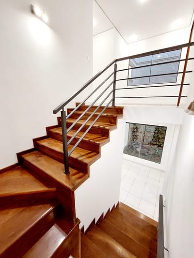 Duplex En Alquiler, De 3 Hab En Suite, Zona Villa Morra.