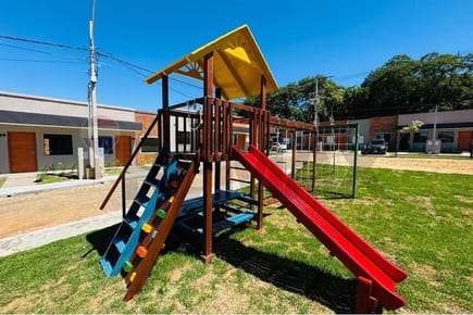 CASA  A ESTRENAR EN BARRIO CERRADO