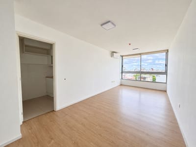 Alquiler Apartamento de 2 dormitorios en Cordón. Piso alto