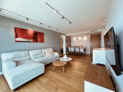 Venta apartamento 2 dormitorios y garage en forum  con renta