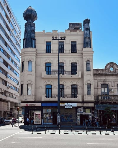 venta padrón único esquina– con renta – 18 de Julio y Vázquez
