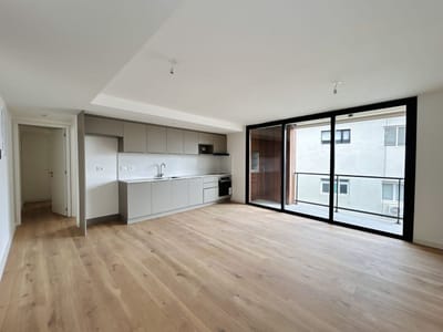 Venta apartamento a estrenar de 2 dormitorios en Parque Rodó con parrillero