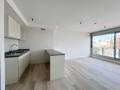 Venta apartamento 1 dormitorio al frente en Cordon. a estrenar