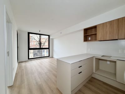 Apartamento en venta de 1 dormitorio a estrenar en Tres Cruces con conexiones incluidas
