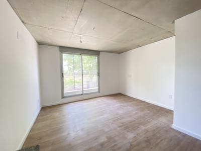Venta apartamento con renta 1 dormitorio en La Comercial
