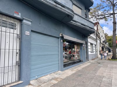 VENTA LOCAL COMERCIAL Y DEPOSITO. PROXIMO ARENAL GRANDE MAYORISTA