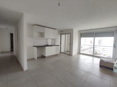Venta apartamento 2 dormitorios con garage y renta en Cordón