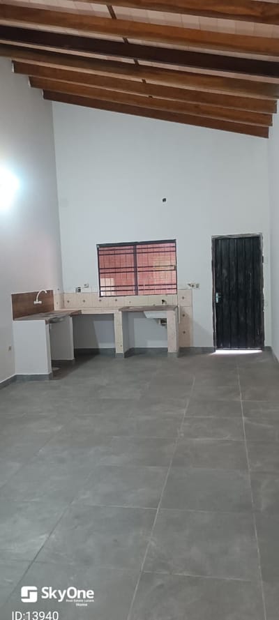 VENDO CASA EN MARAMBURE - LUQUE