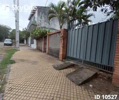 VENDO CASA EN BARRIO JARA, EXCELENTE UBICACIÓN