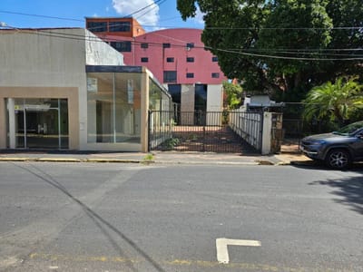 LOCAL COMERCIAL EN EL CENTRO DE ASUNCION