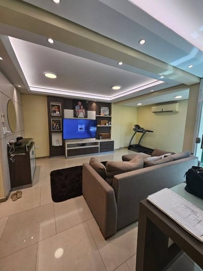 ALQUILO DUPLEX EN LAMBARE BARRIO CERRADO ECONATURA