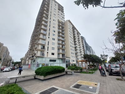 EN VENTA HERMOSO DEPARTAMENTO CON BALCON EN CONDOMINIO UP TOWN - SAN MIGUEL