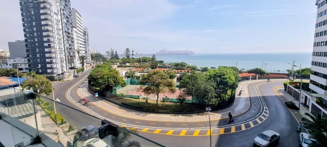Malecon Cisneros Miraflores