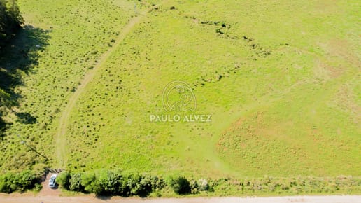 Ch245- Chacra con gran potencial. Su entorno tranquilo y sereno. Un lugar ideal para vivir todo el año o escapar del bullicio de la ciudad.